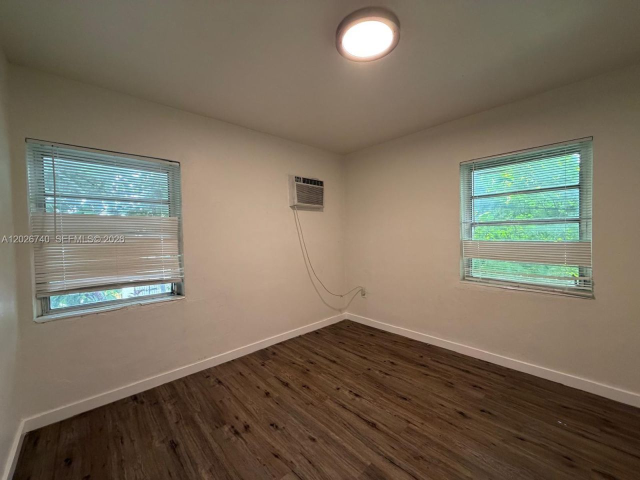 535 SW 7th St , Unit 4, Miami, FL 33130 Photo