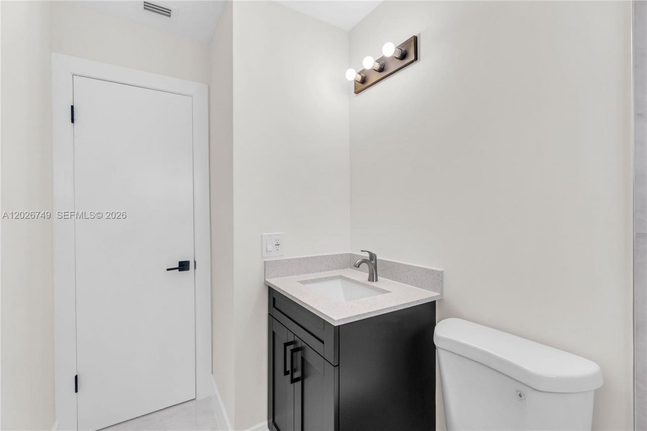 11373 SW 227th Ter , Miami, FL 33170 Photo