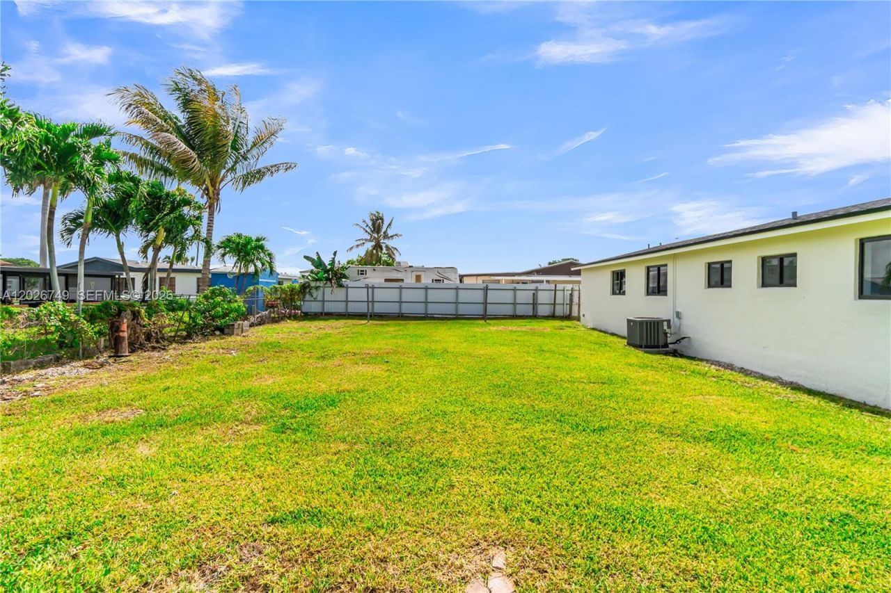 11373 SW 227th Ter , Miami, FL 33170 Photo