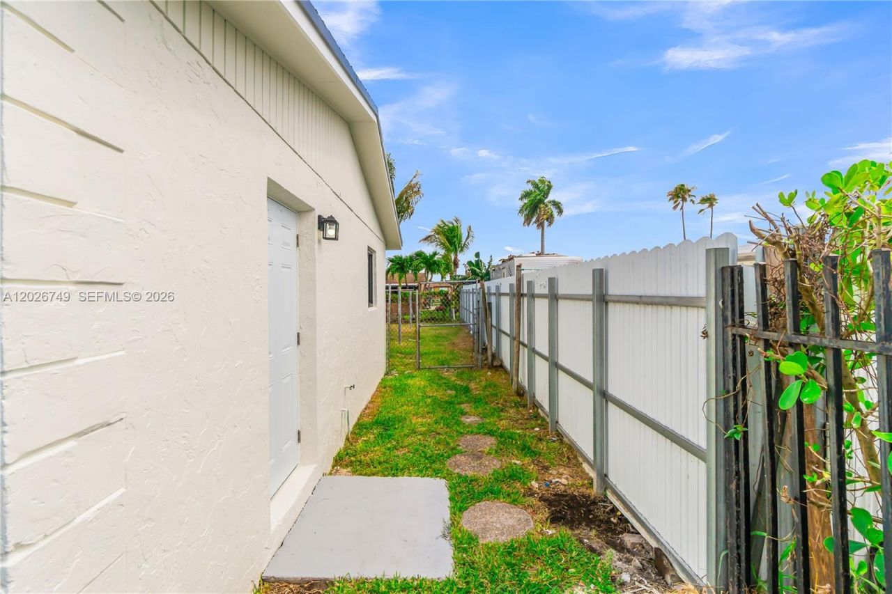 11373 SW 227th Ter , Miami, FL 33170 Photo