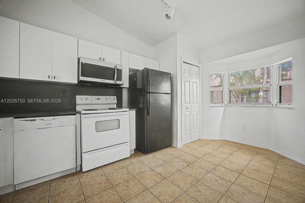 1241 SE 29th St, Unit 203-27, Homestead, FL 33035 Photo