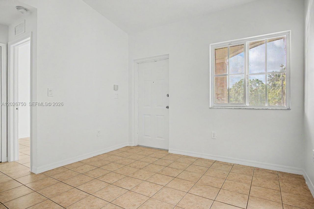 1241 SE 29th St, Unit 203-27, Homestead, FL 33035 Photo