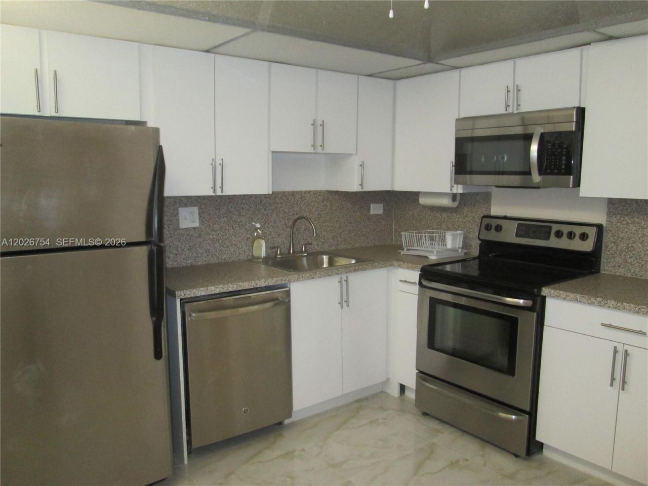251 174th St , Unit 411, Sunny Isles Beach, FL 33160 Photo