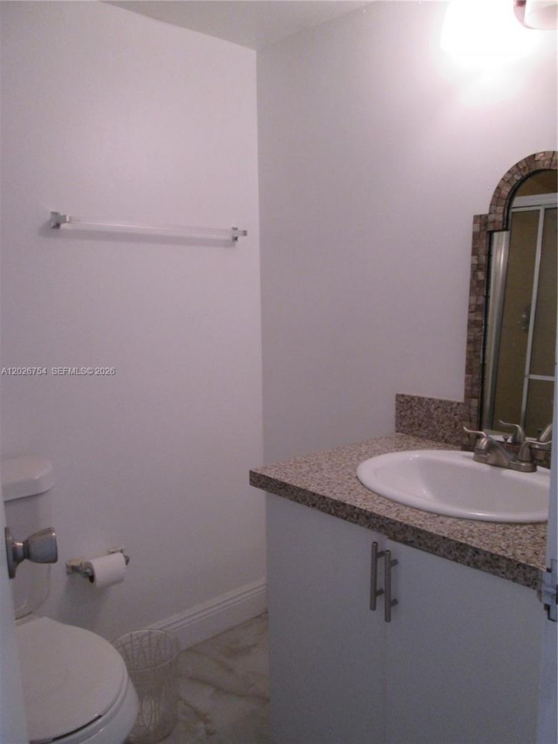 251 174th St , Unit 411, Sunny Isles Beach, FL 33160 Photo