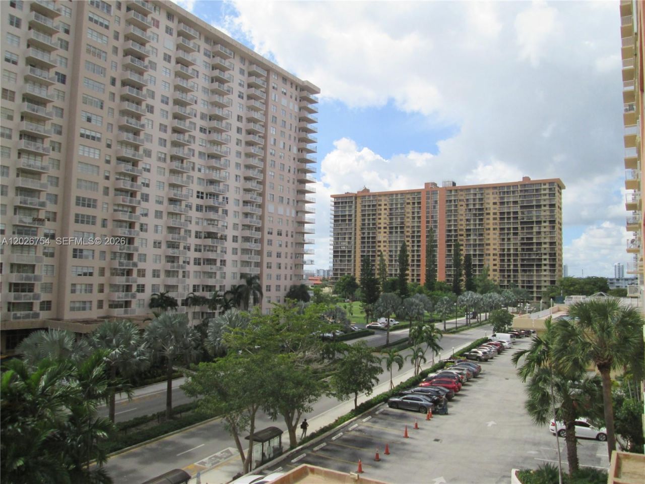 251 174th St , Unit 411, Sunny Isles Beach, FL 33160 Photo