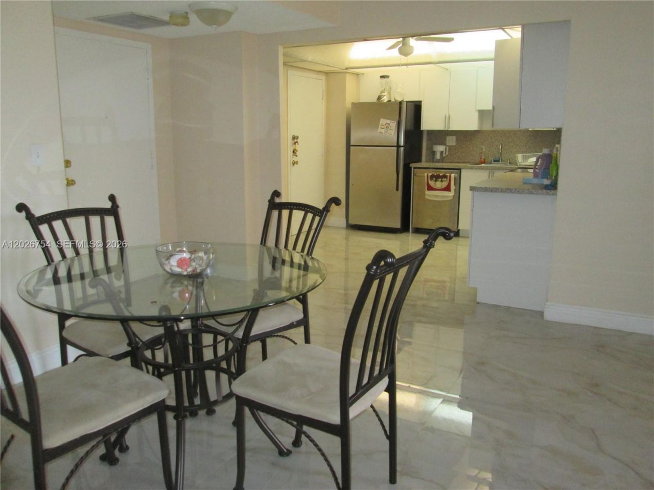 251 174th St , Unit 411, Sunny Isles Beach, FL 33160 Photo