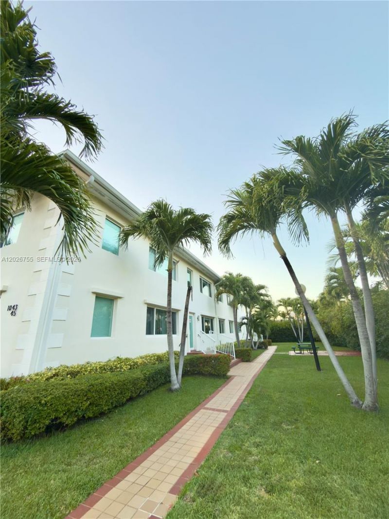 1029 94th St , Unit 12, Bay Harbor Islands, FL 33154 Photo