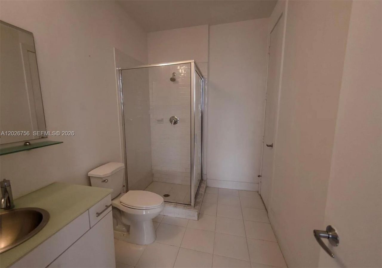 1791 NE Miami Gardens Dr , Unit E405, Miami, FL 33179 Photo