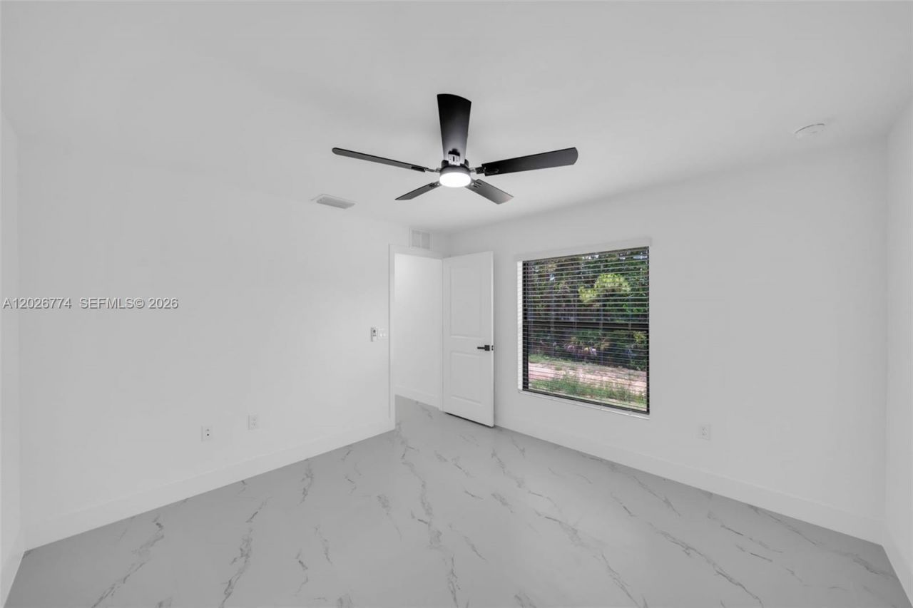 4984 Fairway Ct , Unit 4984, Lehigh Acres, FL 33171 Photo