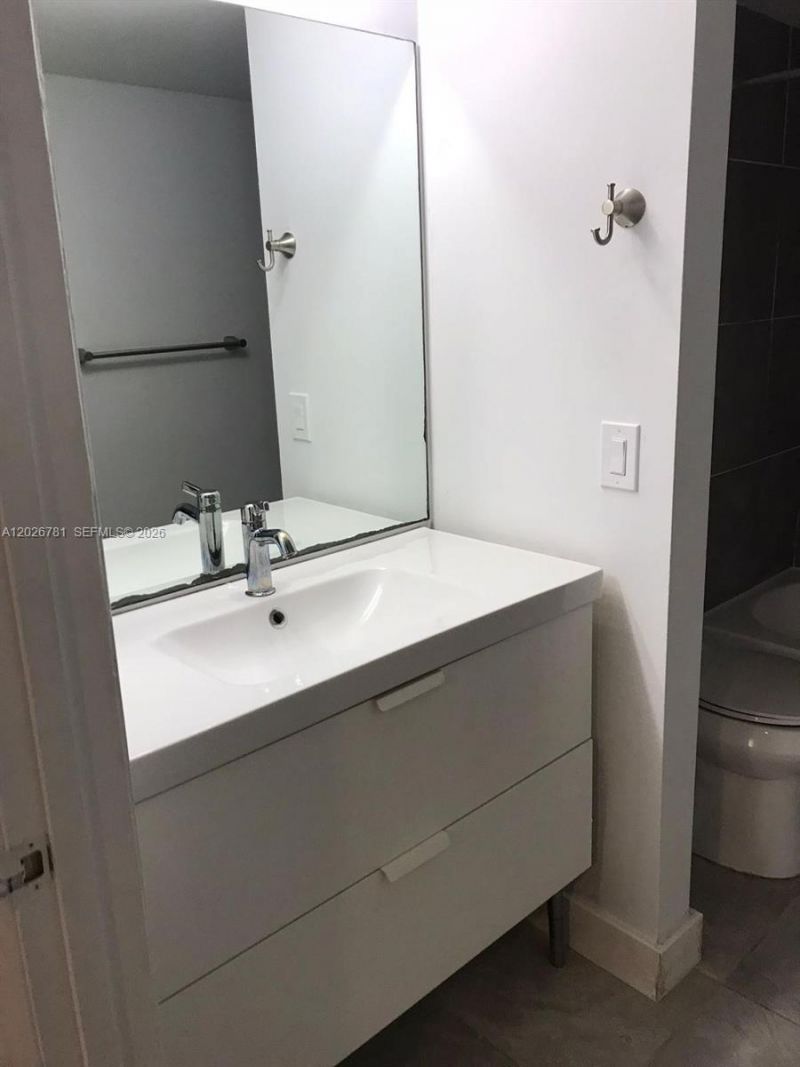 462 NE 210th Cir Ter , Unit 101-9, Miami, FL 33179 Photo