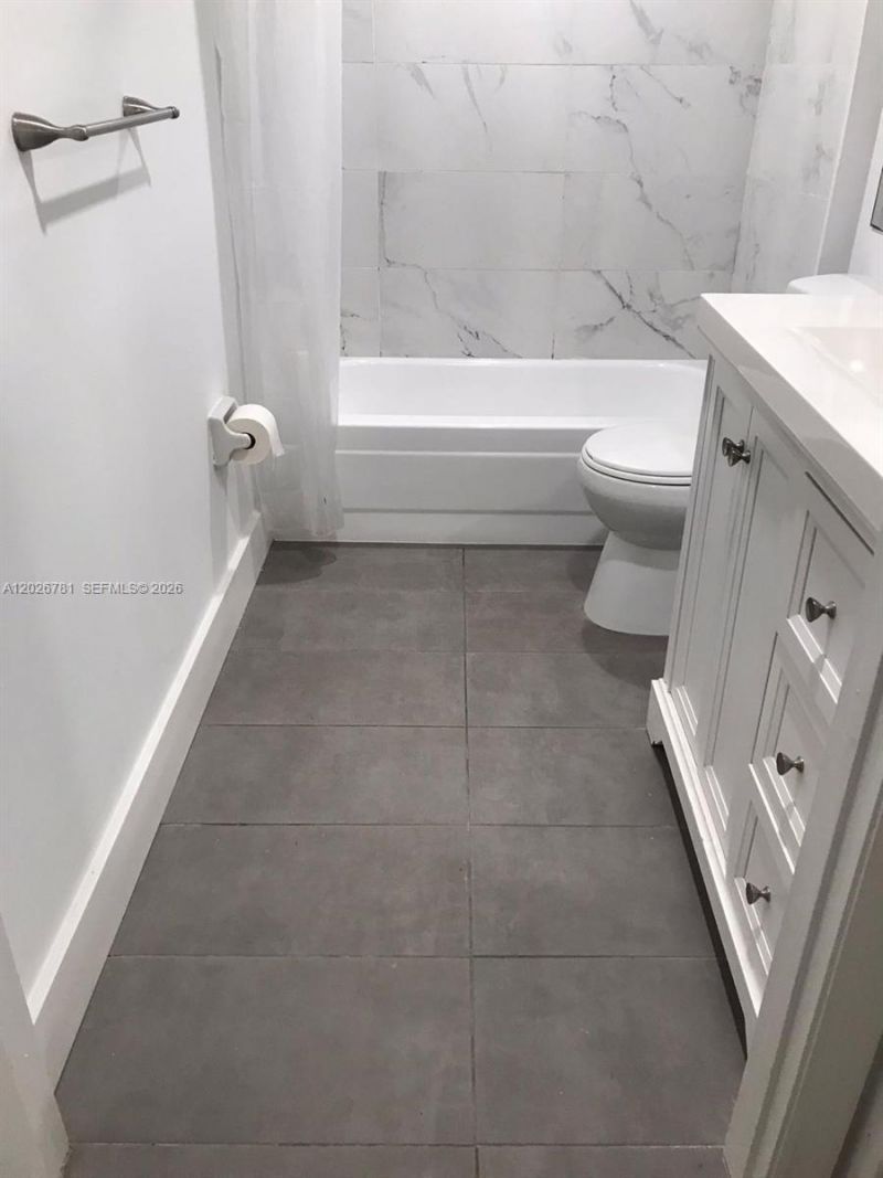 462 NE 210th Cir Ter , Unit 101-9, Miami, FL 33179 Photo