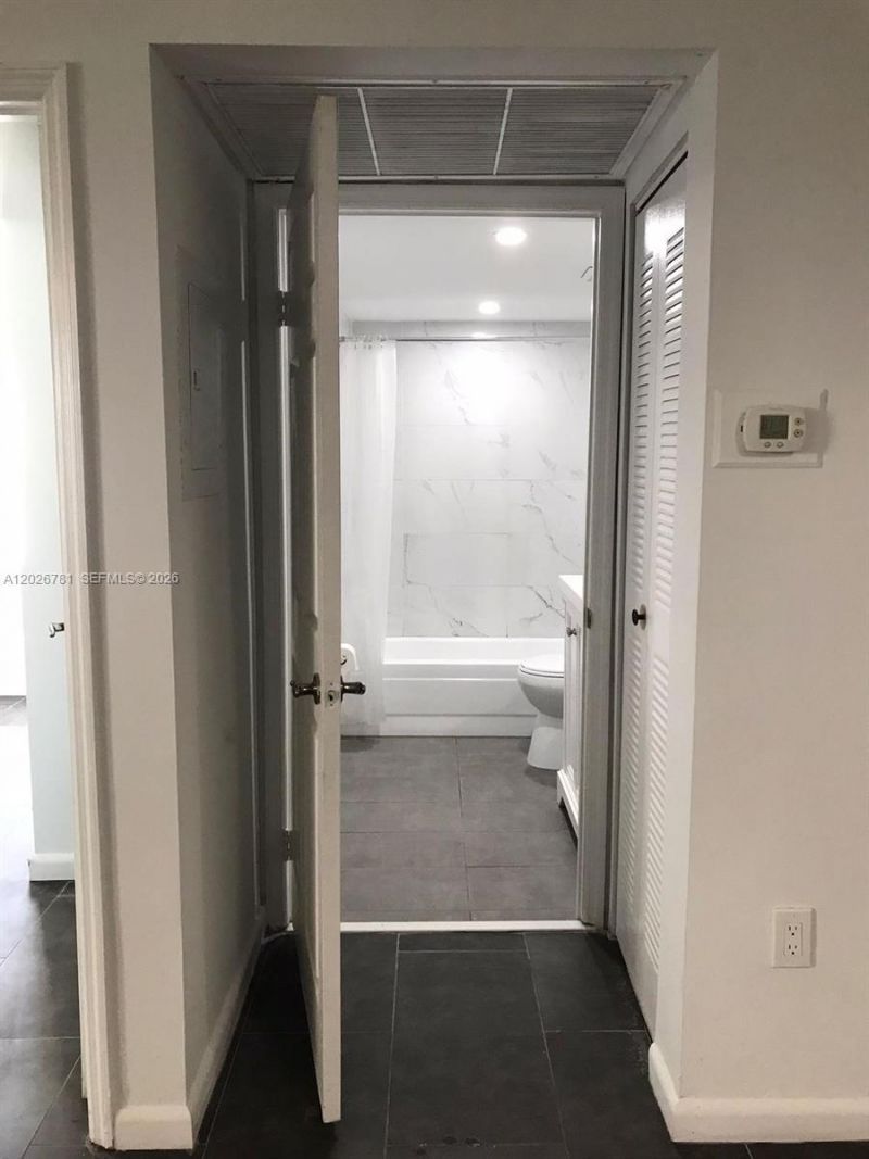 462 NE 210th Cir Ter , Unit 101-9, Miami, FL 33179 Photo