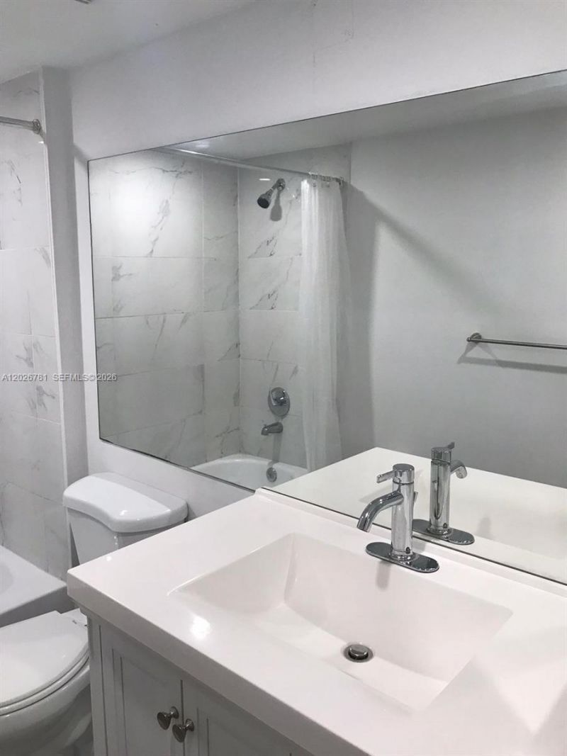 462 NE 210th Cir Ter , Unit 101-9, Miami, FL 33179 Photo