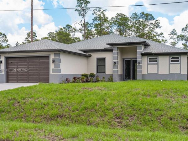 1116 leroy ave, Lehigh Acres, FL 33972