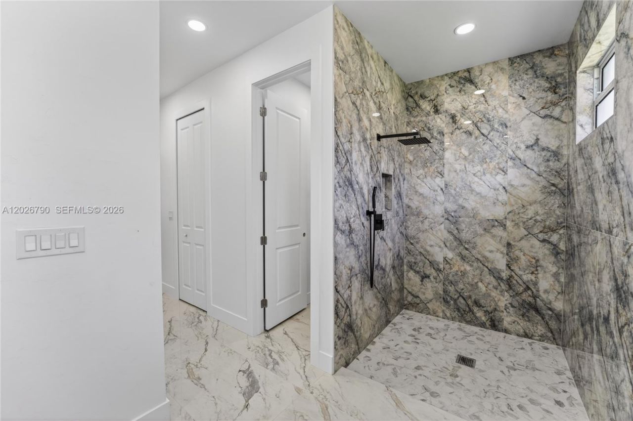 1116 Leroy Ave , Lehigh Acres, FL 33972 Photo