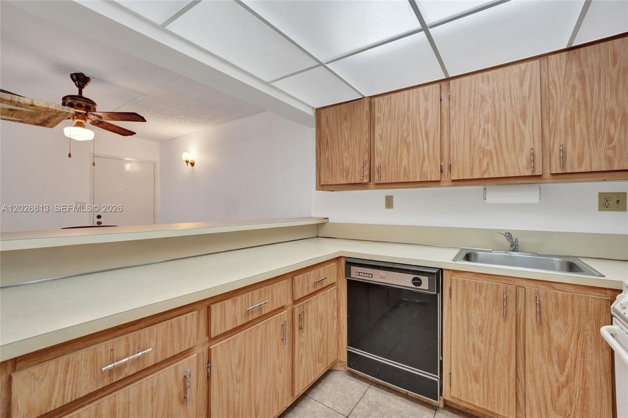 5805 Washington St, Unit 14, Hollywood, FL 33023 Photo