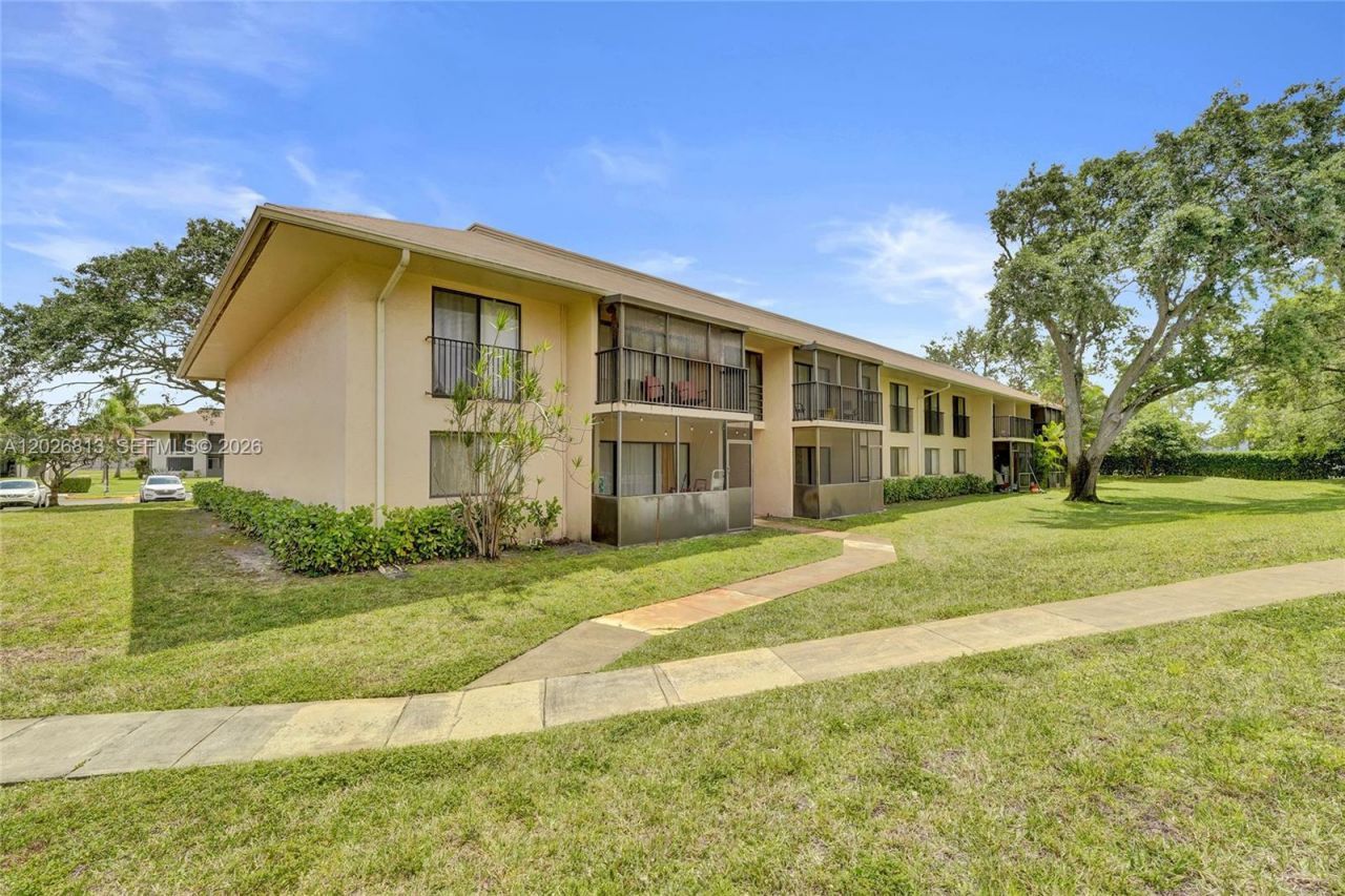5805 Washington St, Unit 14, Hollywood, FL 33023 Photo