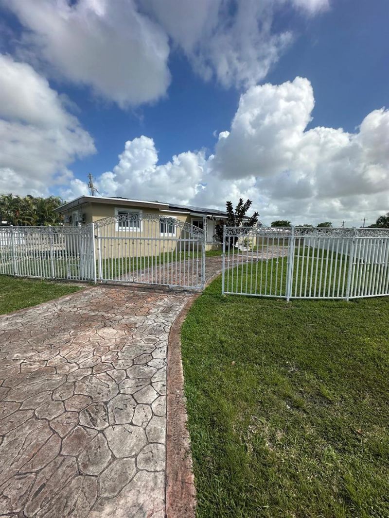 1730 SW 72nd Ct, Miami, FL 33155 Photo