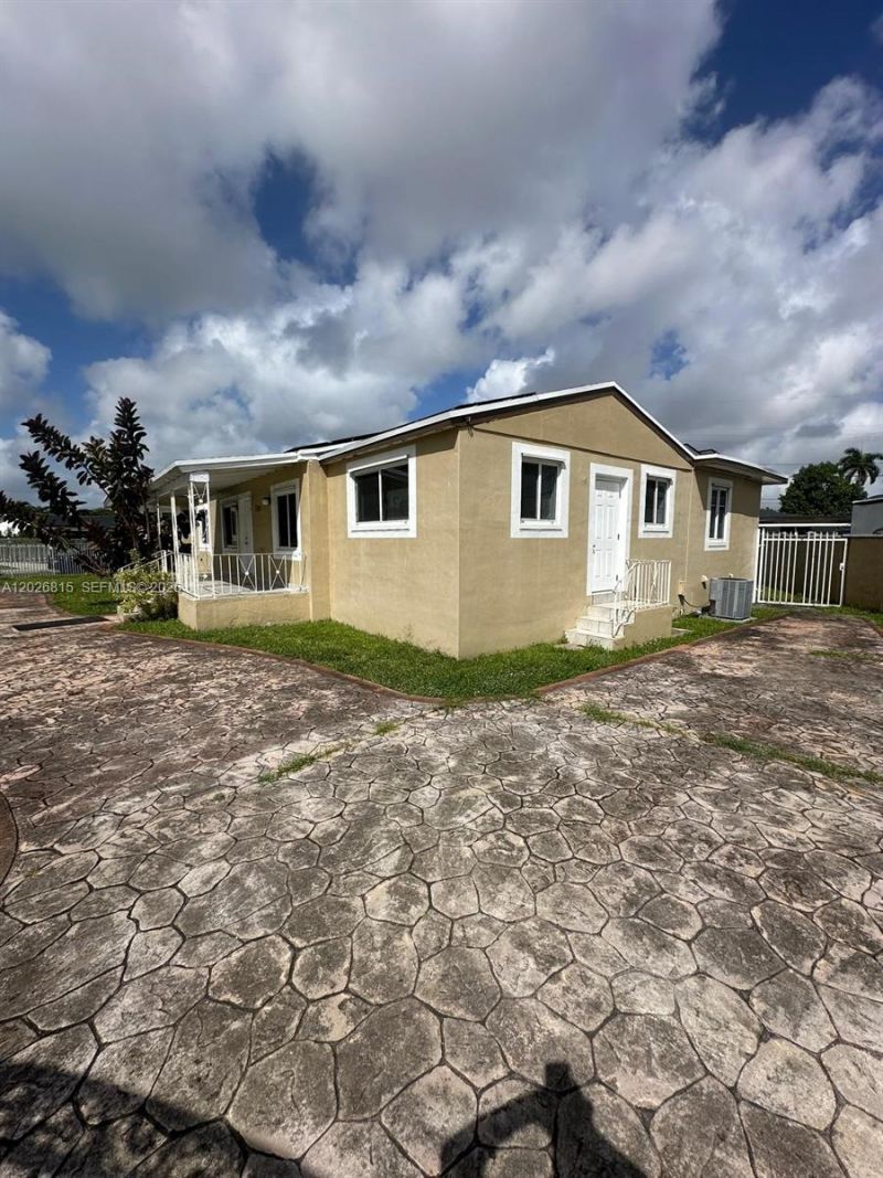 1730 SW 72nd Ct, Miami, FL 33155 Photo