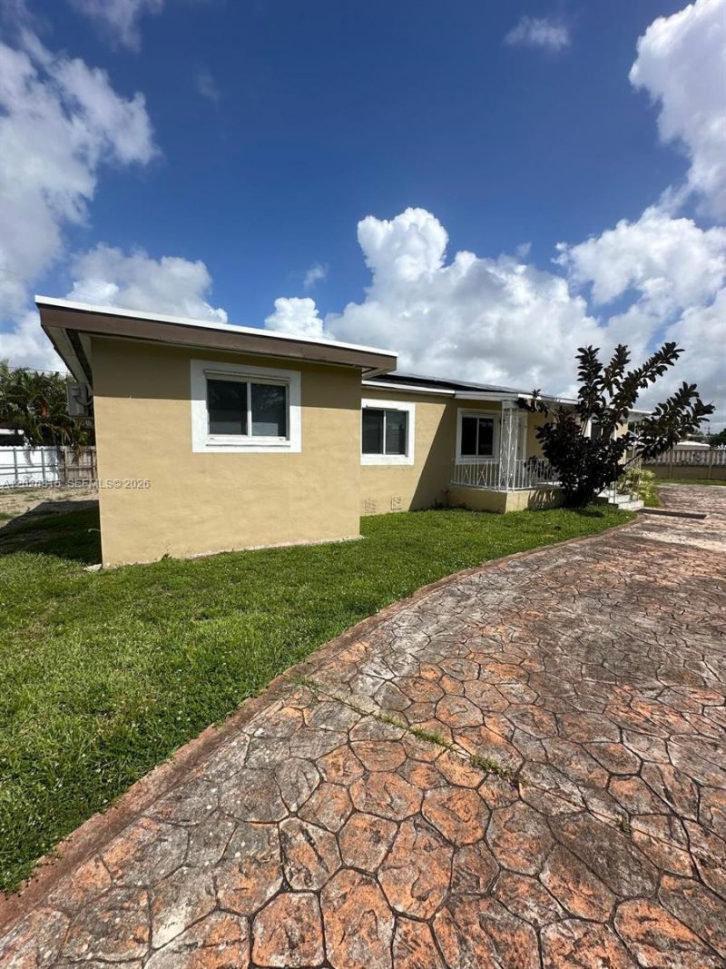 1730 SW 72nd Ct, Miami, FL 33155 Photo