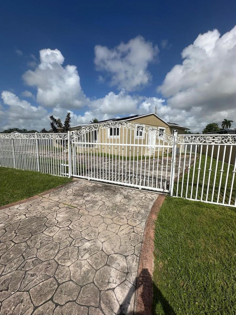 1730 SW 72nd Ct, Miami, FL 33155 Photo