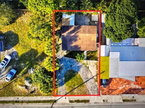 1705 Davie Blvd , Fort Lauderdale, FL 33312