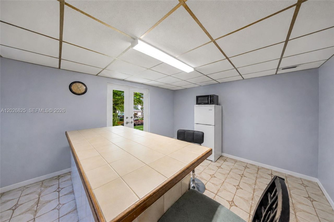 840 NW 4th St , Miami, FL 33128 Photo