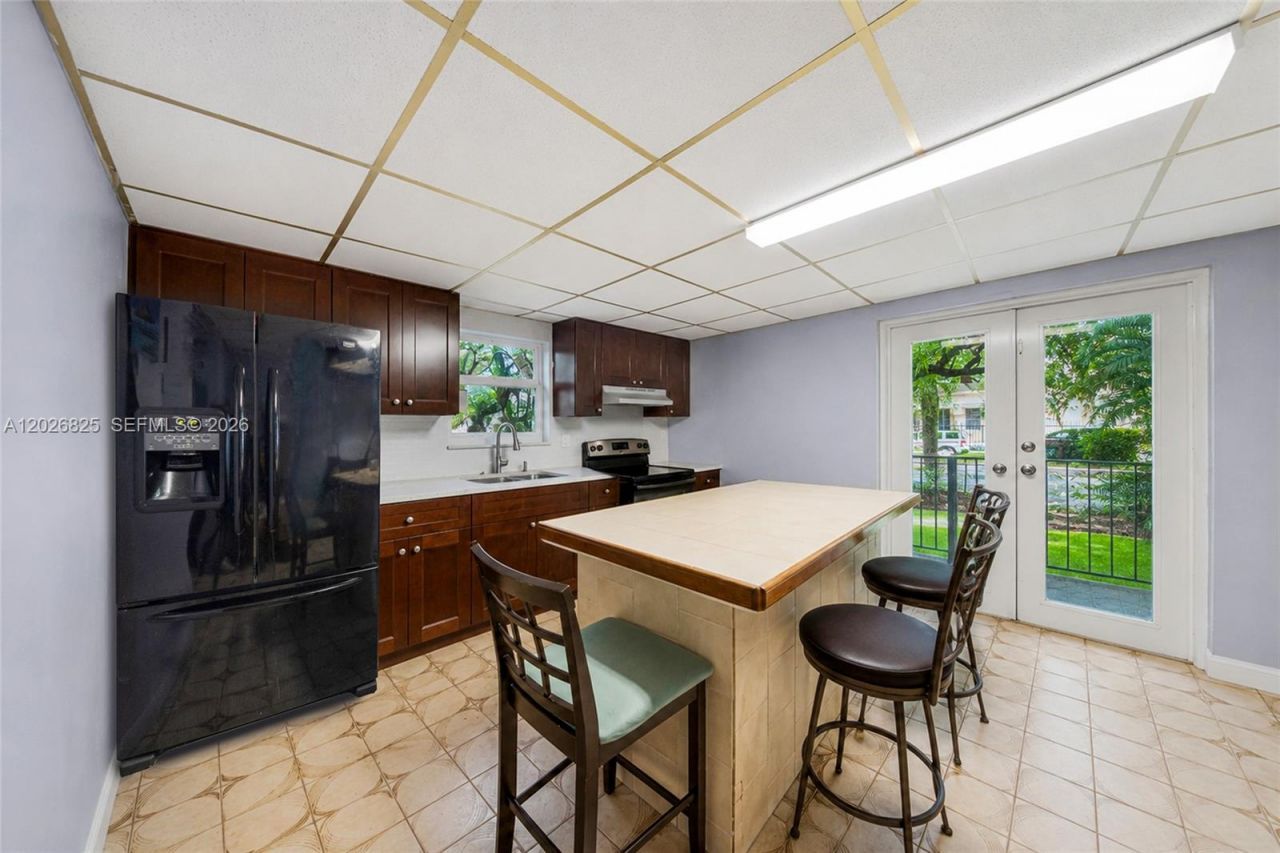 840 NW 4th St , Miami, FL 33128 Photo