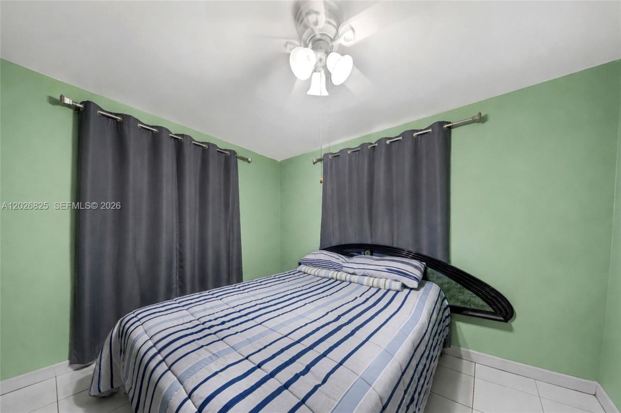840 NW 4th St , Miami, FL 33128 Photo