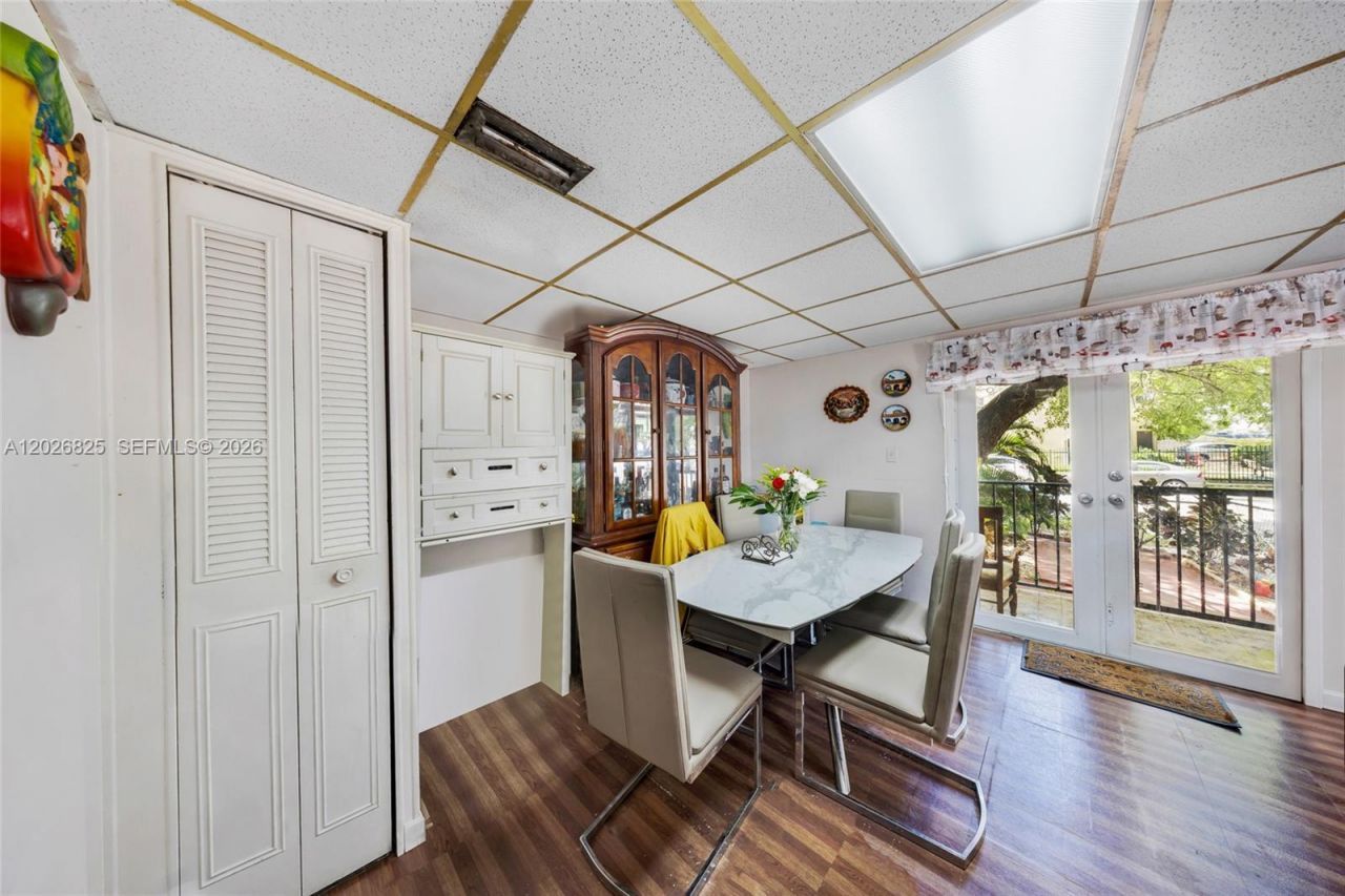 840 NW 4th St , Miami, FL 33128 Photo