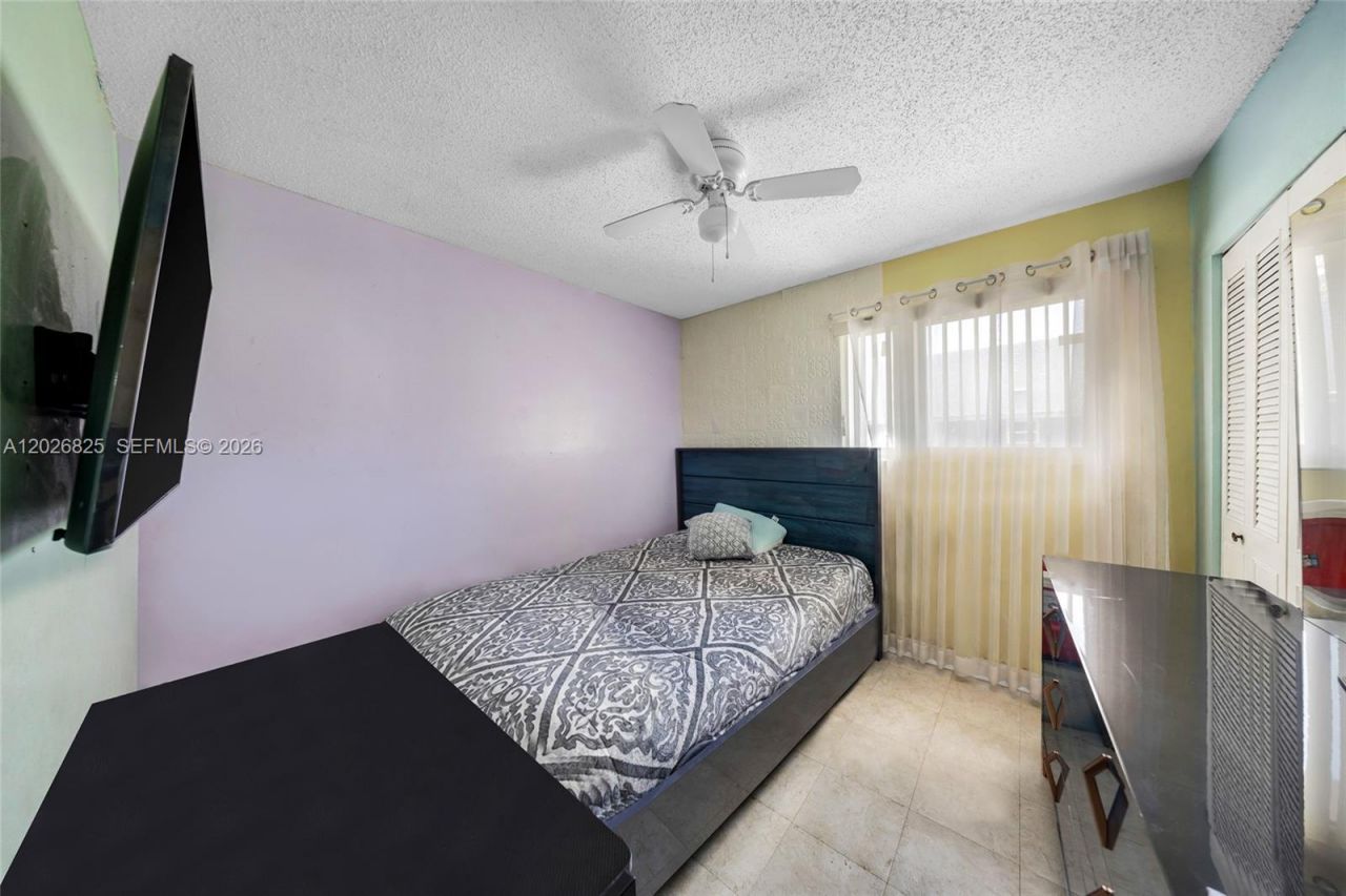 840 NW 4th St , Miami, FL 33128 Photo