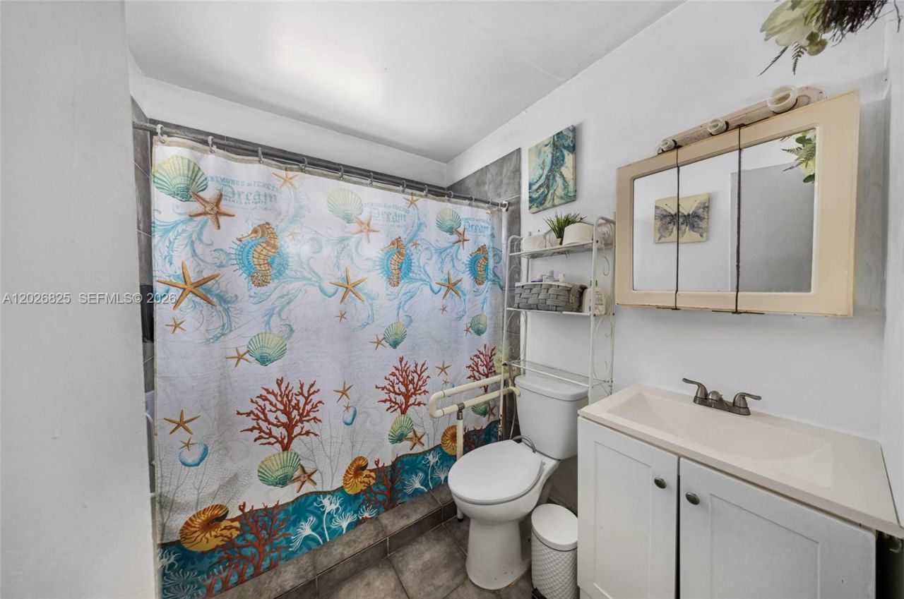 840 NW 4th St , Miami, FL 33128 Photo