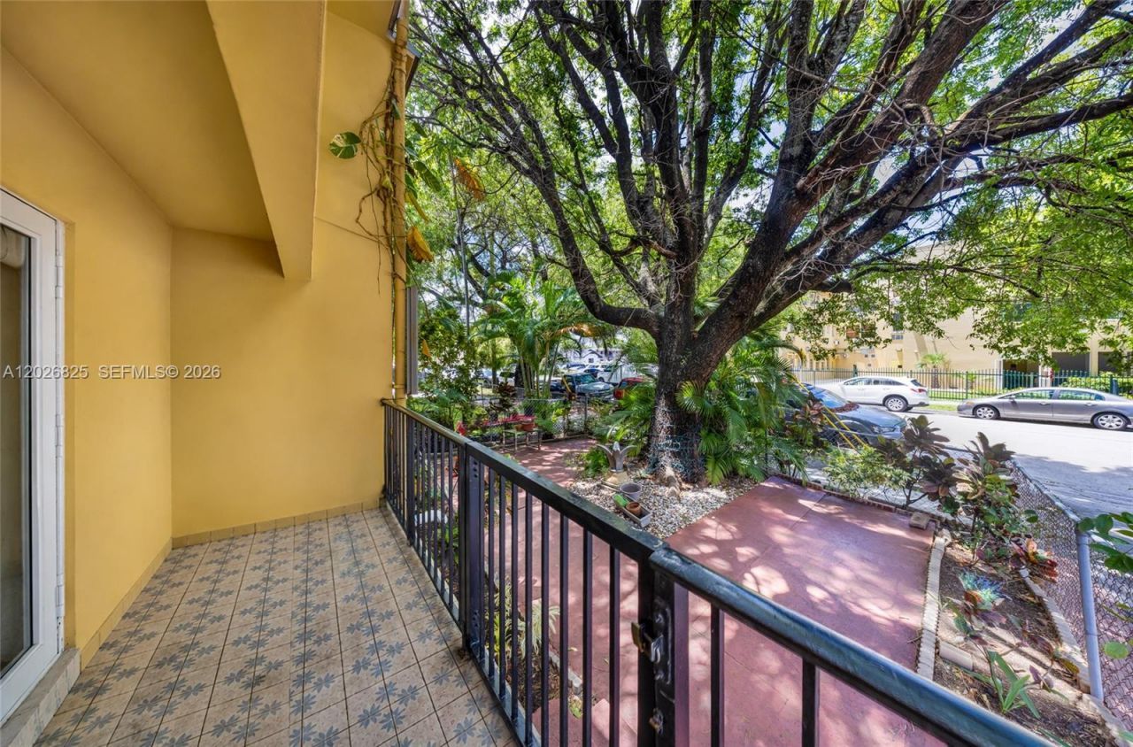 840 NW 4th St , Miami, FL 33128 Photo