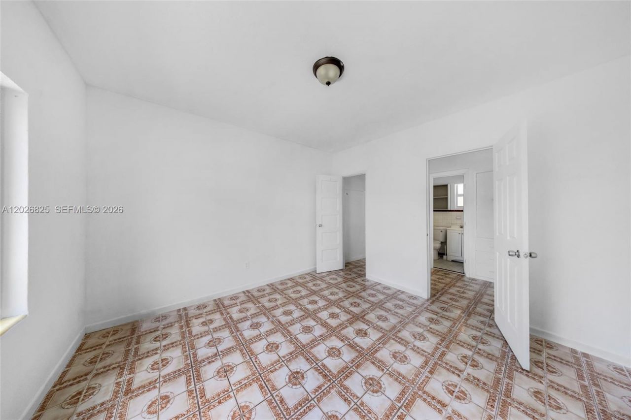 840 NW 4th St , Miami, FL 33128 Photo