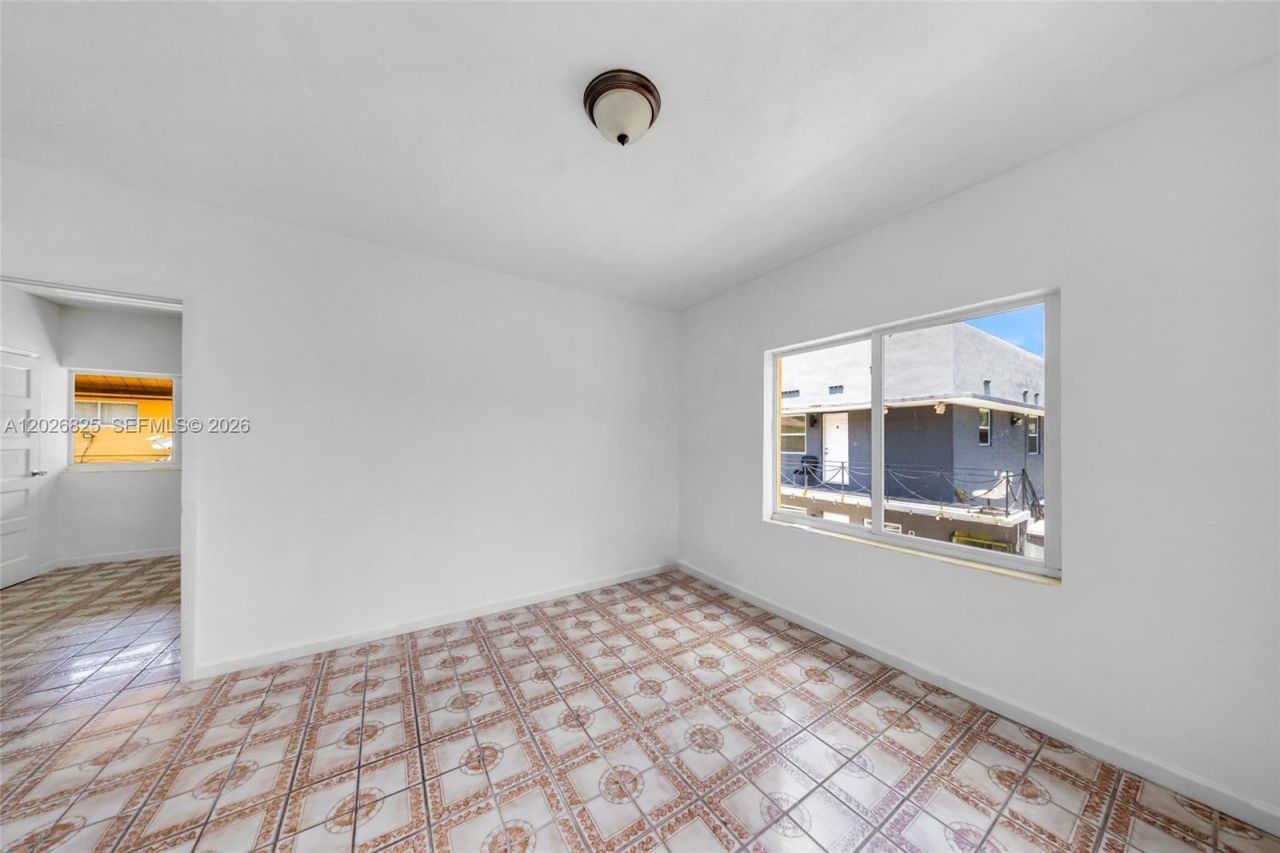 840 NW 4th St , Miami, FL 33128 Photo