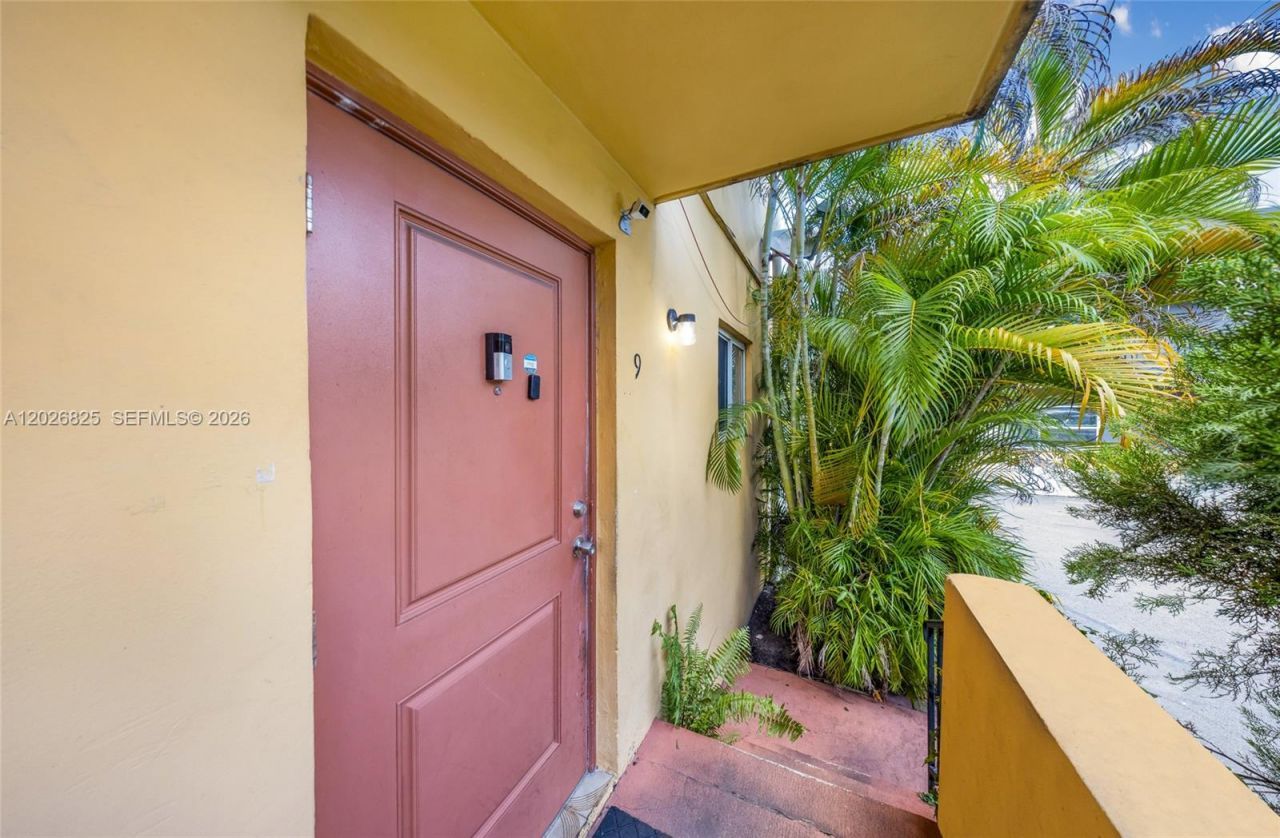 840 NW 4th St , Miami, FL 33128 Photo