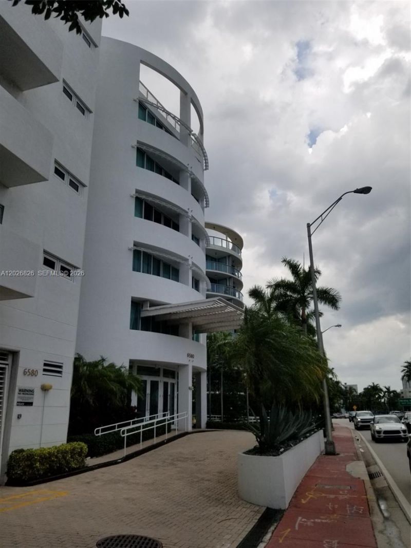 6580 Indian Creek Dr , Unit 201, Miami Beach, FL 33141 Photo