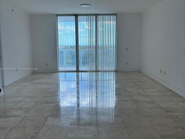 15051 Royal Oaks Ln , Unit 1401, North Miami, FL 33181
