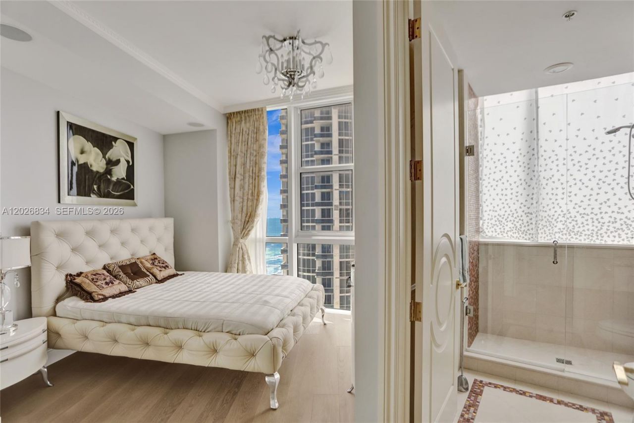 18201 Collins Ave , Unit 3309, Sunny Isles Beach, FL 33160 Photo
