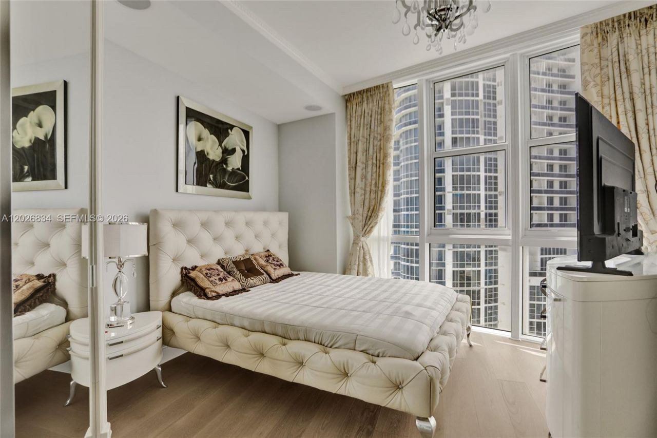 18201 Collins Ave , Unit 3309, Sunny Isles Beach, FL 33160 Photo
