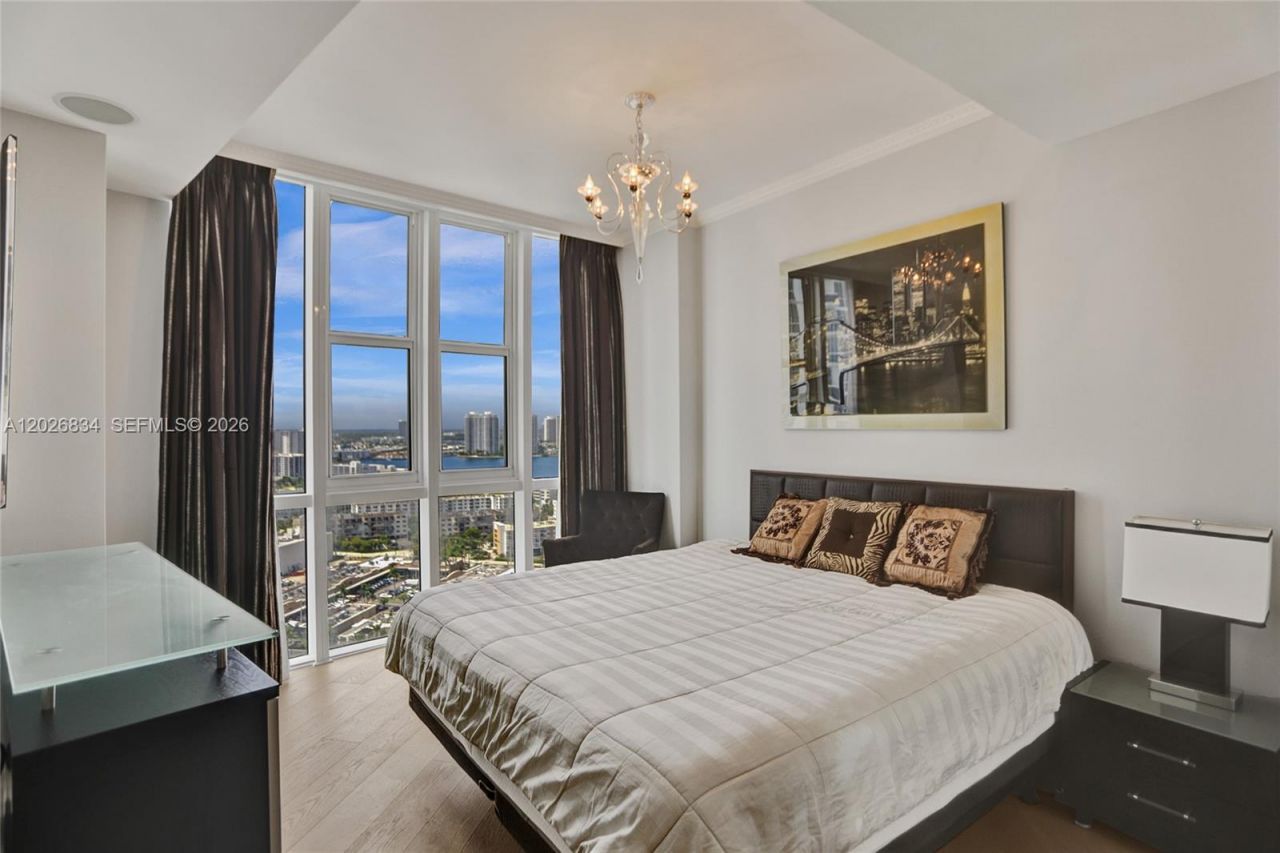 18201 Collins Ave , Unit 3309, Sunny Isles Beach, FL 33160 Photo