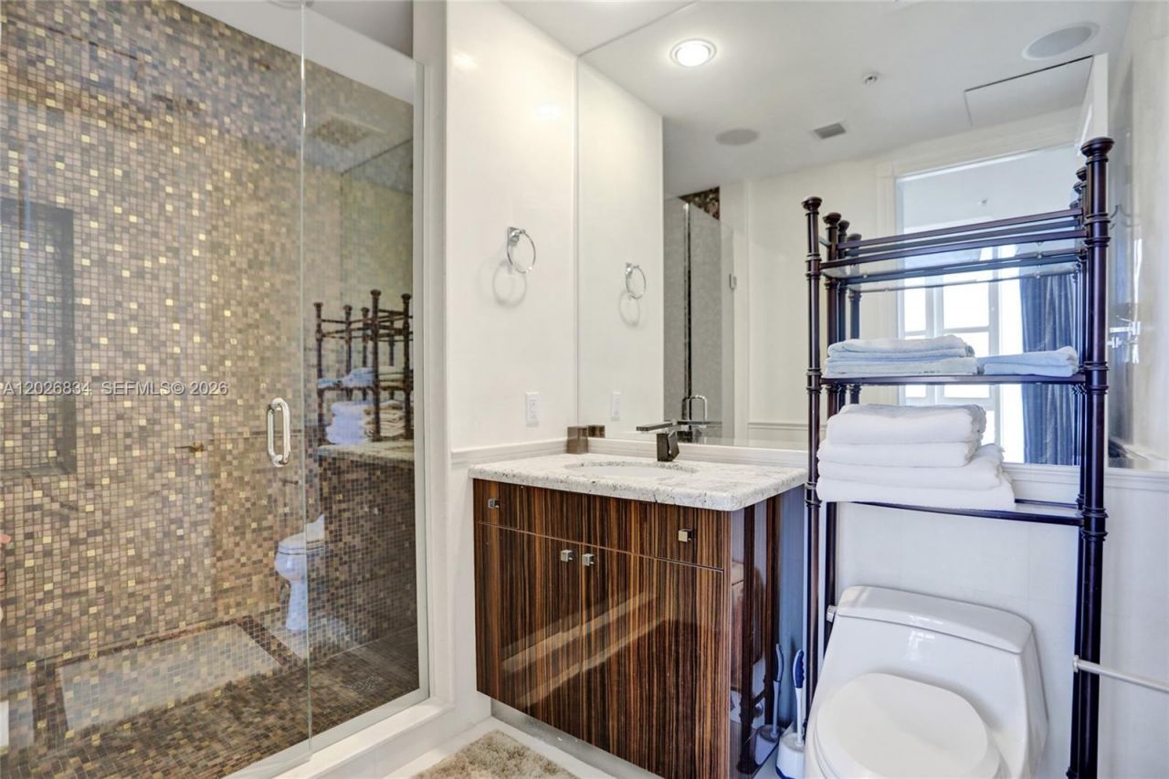 18201 Collins Ave , Unit 3309, Sunny Isles Beach, FL 33160 Photo