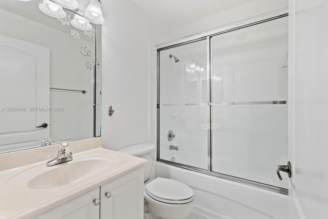 8610 NW 110th Ave , Doral, FL 33178 Photo