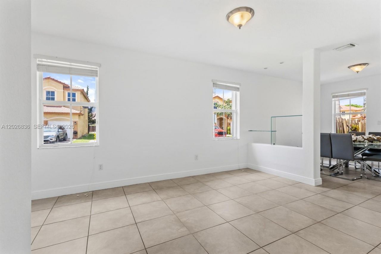 8610 NW 110th Ave , Doral, FL 33178 Photo