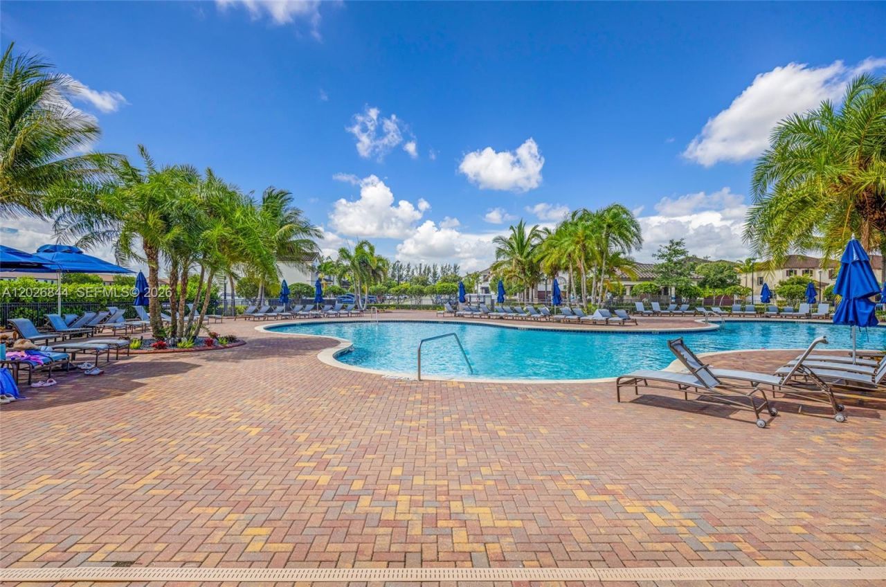 9381 W 33rd Ln , Hialeah, FL 33018 Photo