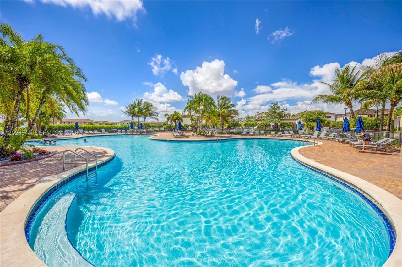 9381 W 33rd Ln , Hialeah, FL 33018 Photo