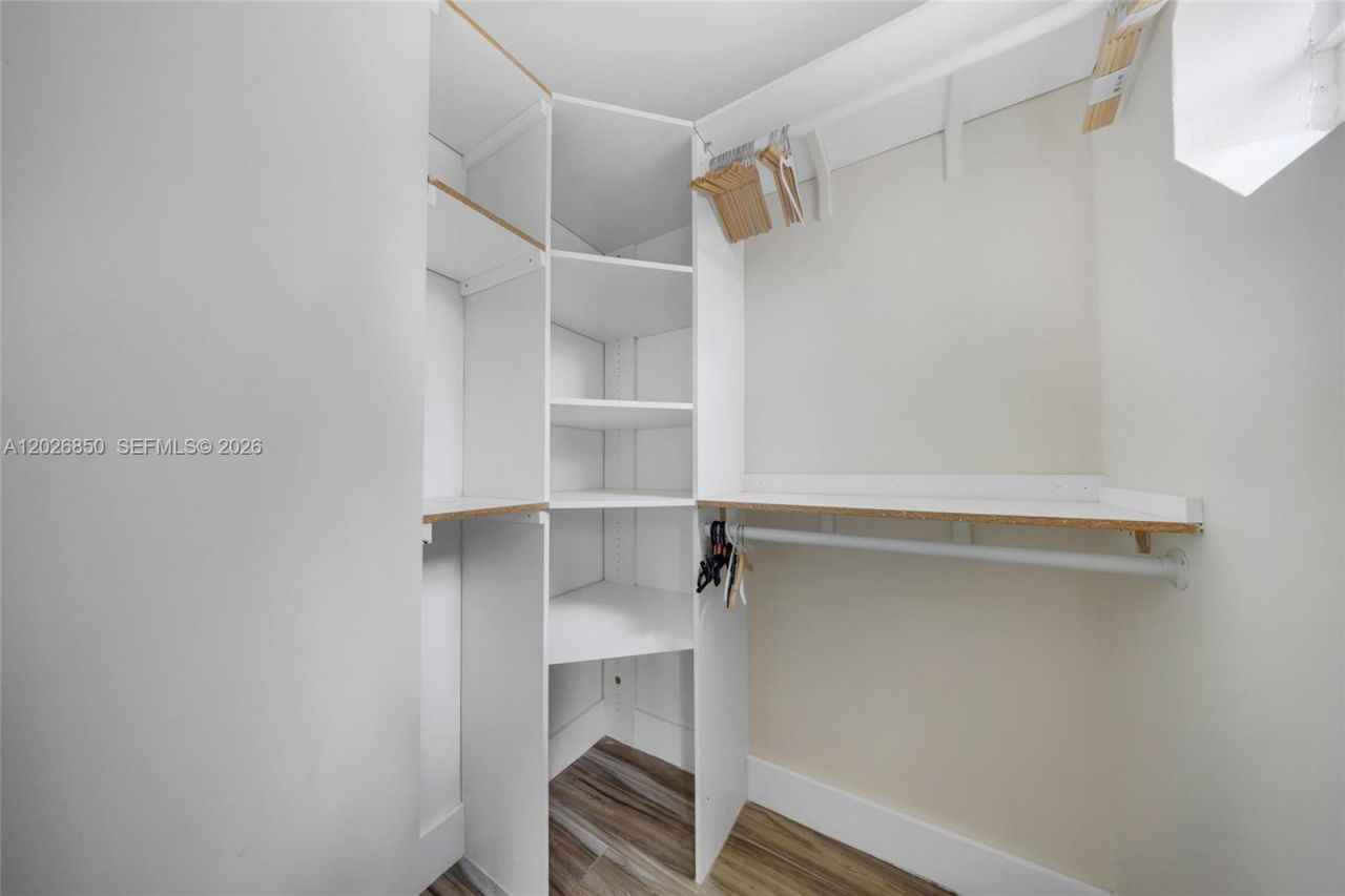8942 W Flagler St, Unit 3, Miami, FL 33174 Photo