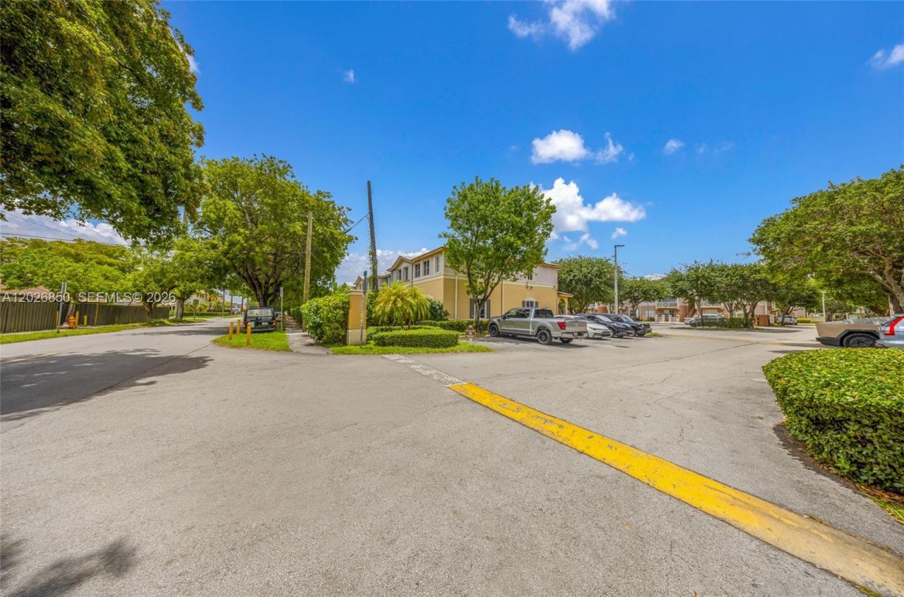 8942 W Flagler St, Unit 3, Miami, FL 33174 Photo