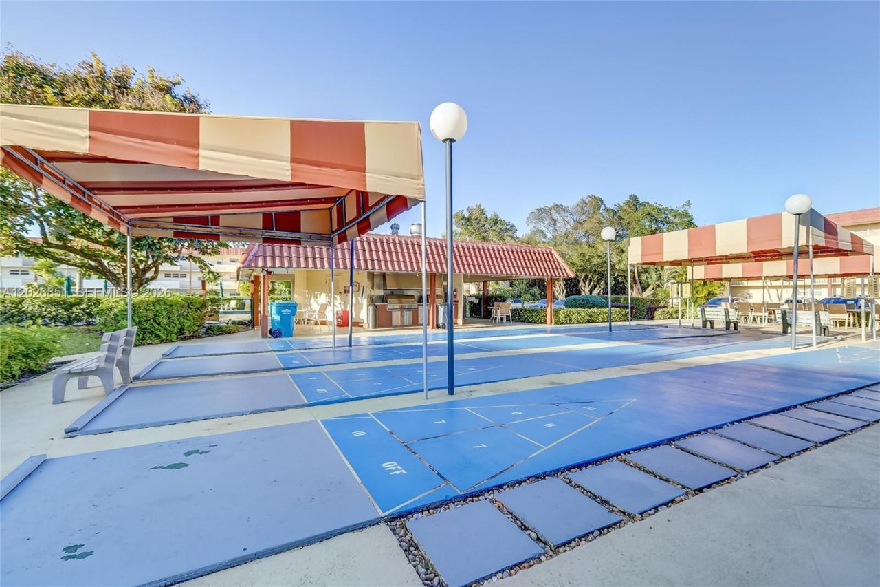 8941 S Hollybrook Blvd , Unit 205, Pembroke Pines, FL 33025 Photo