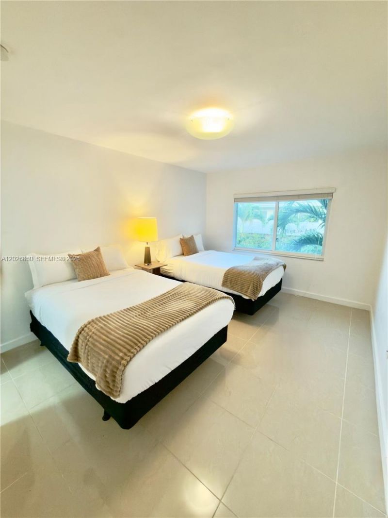 1043 94th St , Unit 4, Bay Harbor Islands, FL 33154 Photo